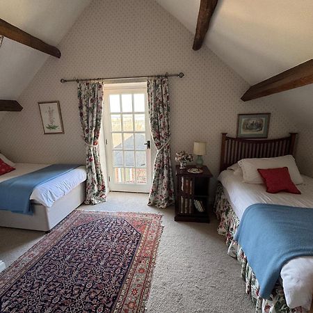 Cottage Barn Conversion On Working Farm Worcester Esterno foto