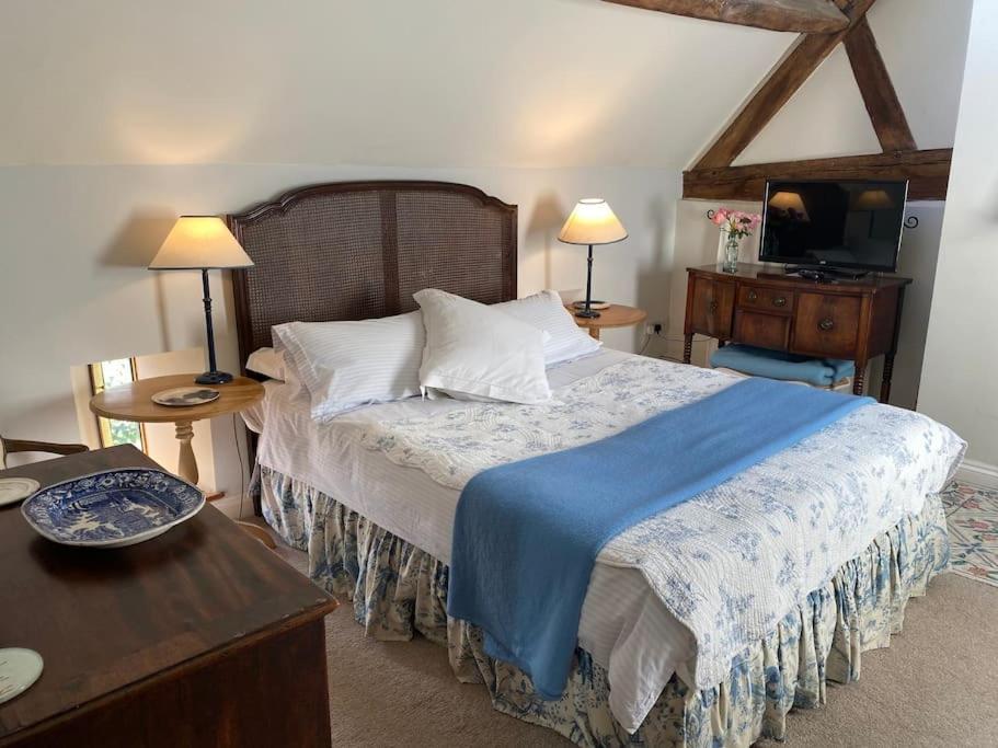 Cottage Barn Conversion On Working Farm Worcester Esterno foto
